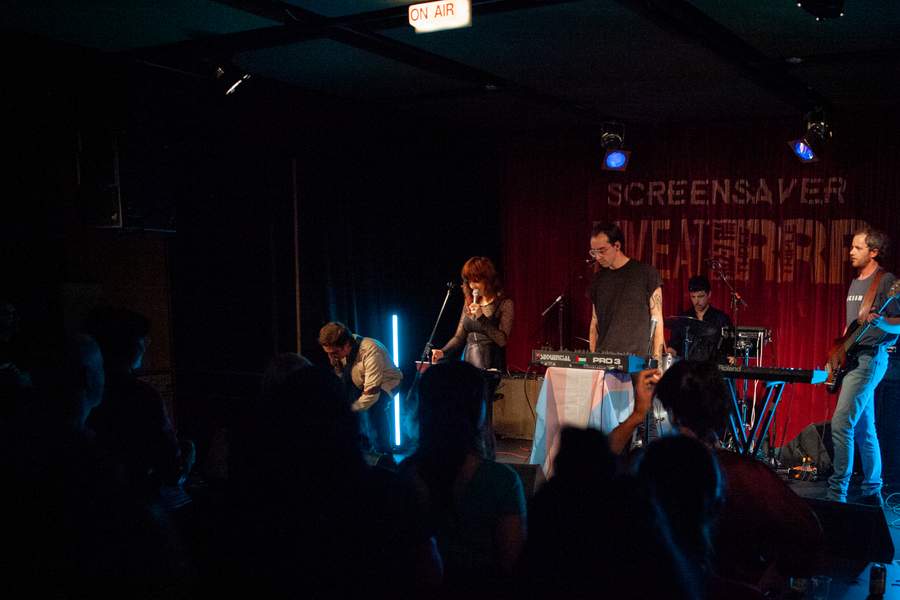 screensaver Live at RRR 8