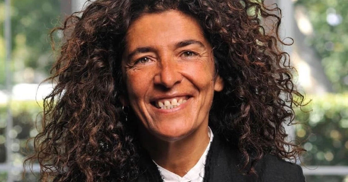 Segments: Breakfasters: Hana Assafiri on Still, We Love — Triple R 102.7FM, Melbourne Independent Radio