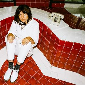 Courtney Barnett press shot