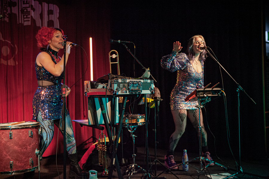 Charlie Needs Braces Live at RRR 3