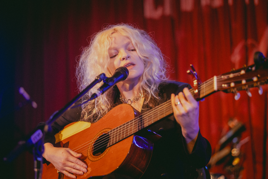 Jessica Pratt Live at RRR 3