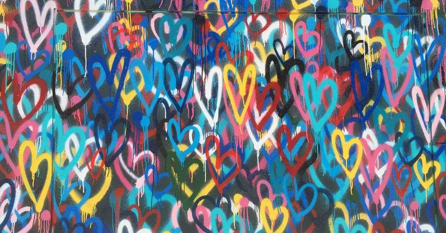 Grafitti wall heart generic 1200