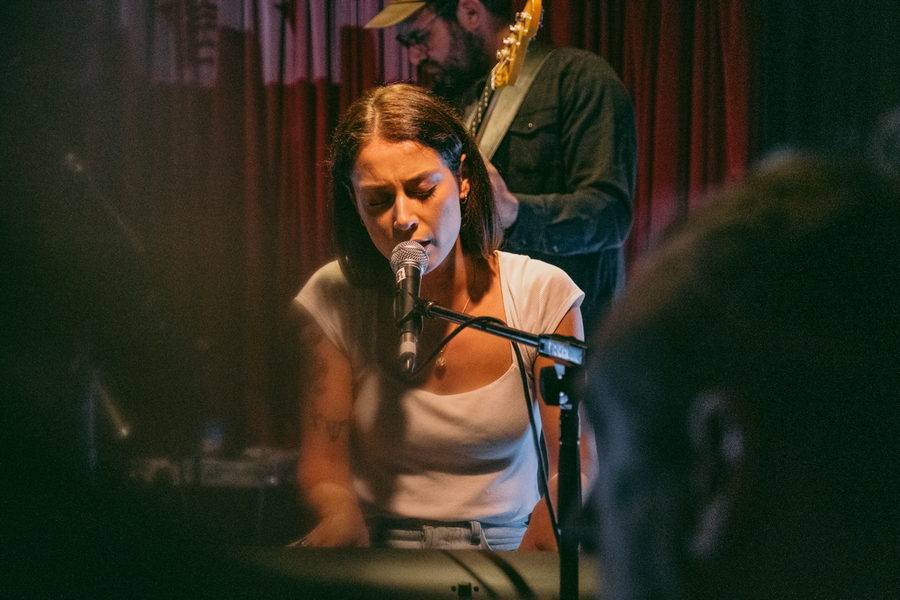 Grace Cummings Live at RRR 2