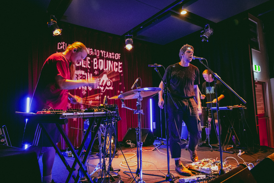 Double Bounce 10 Years 18