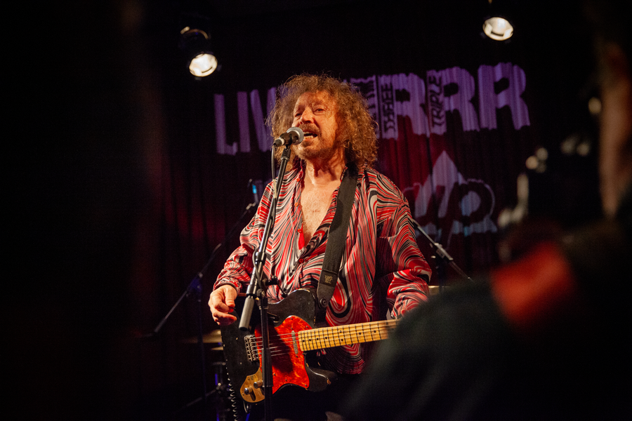 The Scientists Live at RRR 4