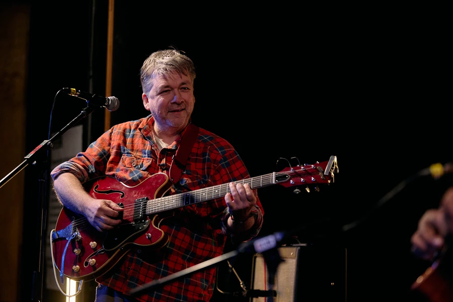 Roger Knox Live at RRR 4
