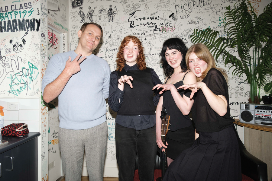 Folk Bitch Trio Live at RRR 10