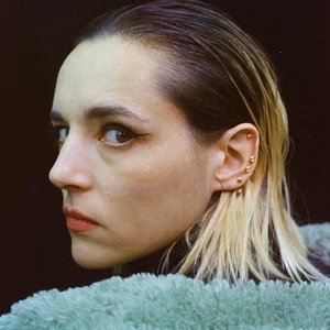 Jehnny Beth