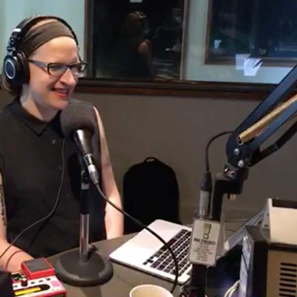 Simona on Breakfasters