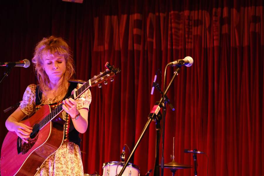 Leah Senior Live at RRR 9