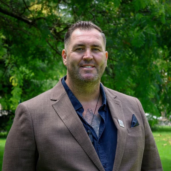 Travis Lovett