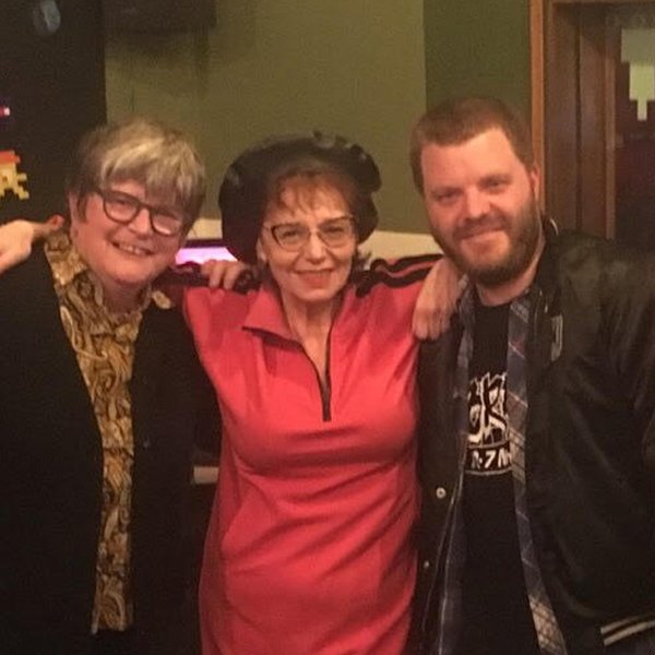 A History of Feminist Punk Heroines on The Cave