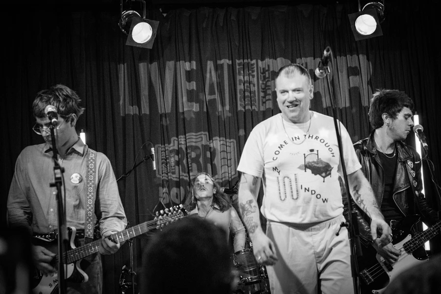 Station Model Violence Live at RRR 5