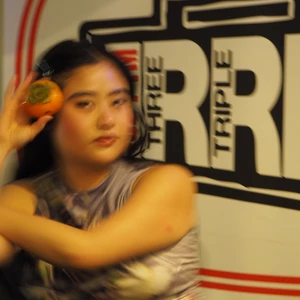Sandy Hsu in studio
