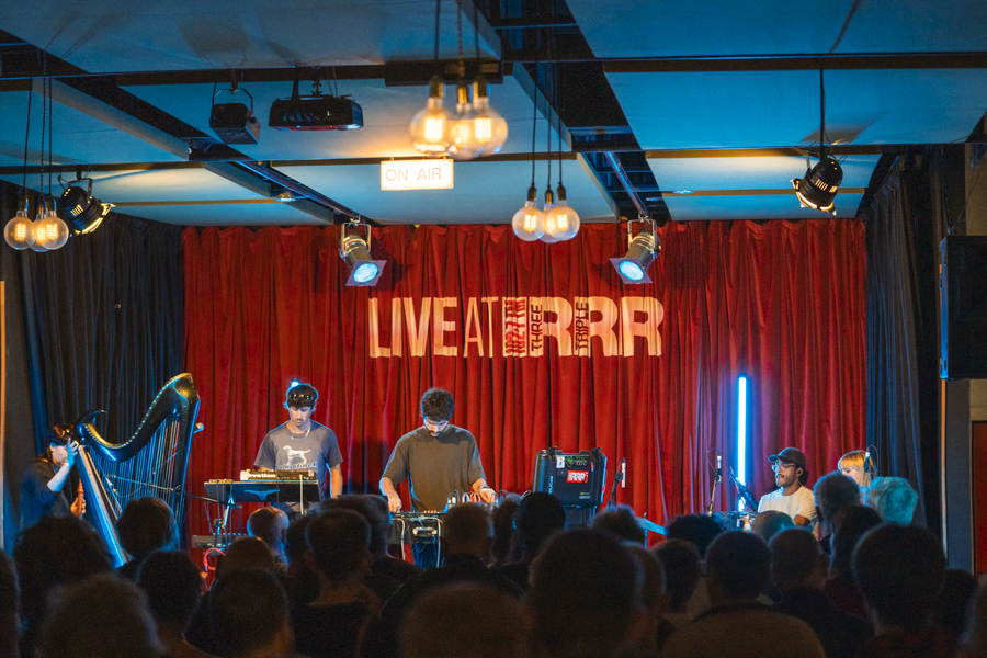 Birdsnake Live at RRR 7