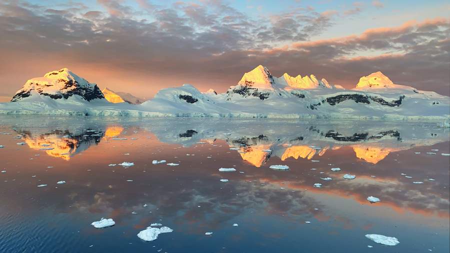 Antarctica Sunset