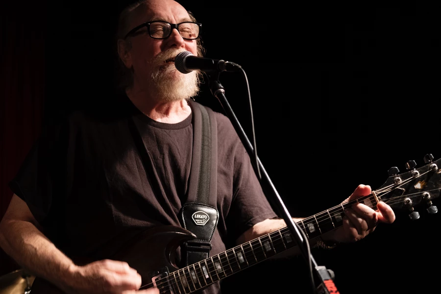 Articles: Photo Gallery: The Exploding Universe of Ed Kuepper Live at ...