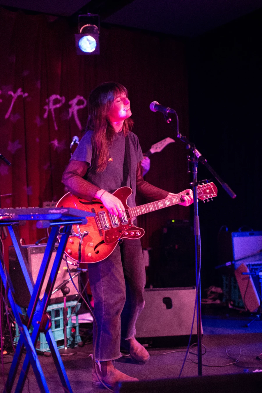 Angie McMahon Live at RRR 8