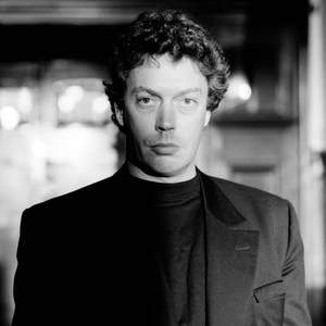 Tim Curry