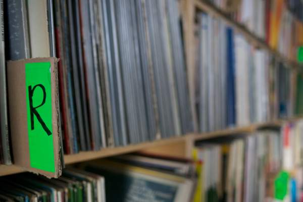 Station generic vinyl R image