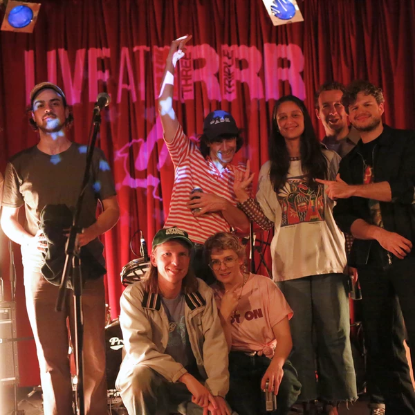 Articles: Photo Gallery: Cool Sounds Live at RRR — Triple R 102.7FM ...
