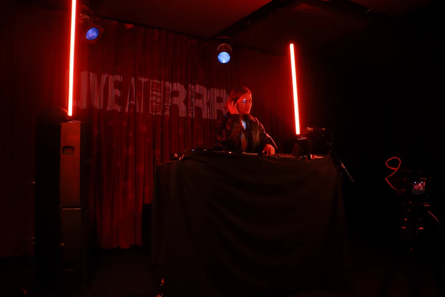 Live at RRR: RONA. 2