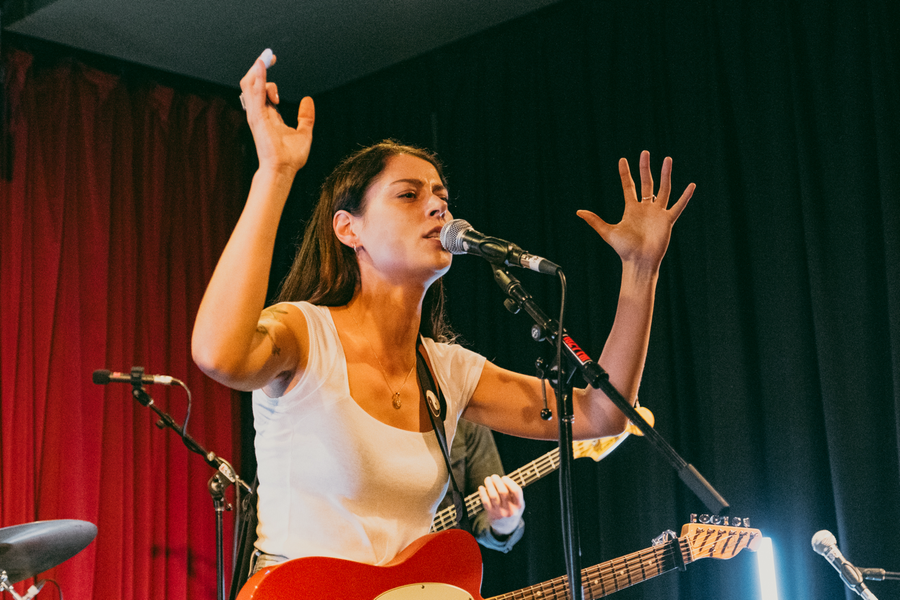 Grace Cummings Live at RRR 8