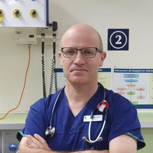 Dr Stephen Parnis