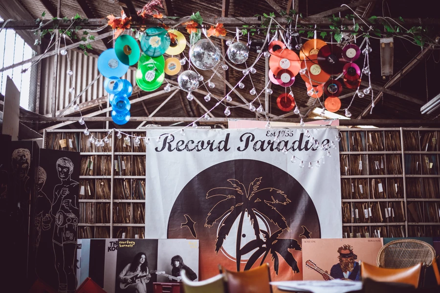 Record Paradise - 1