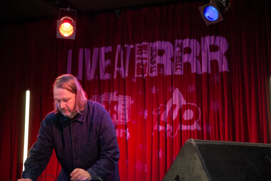 Jeremy Dower Live at RRR 1