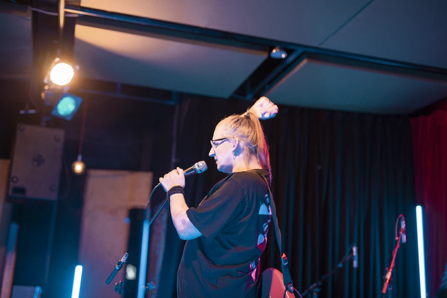 Simona Castricum, Live at RRR 5