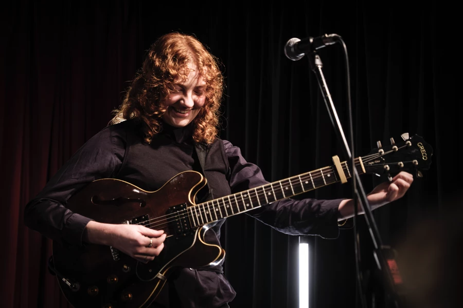 Folk Bitch Trio Live at RRR 8