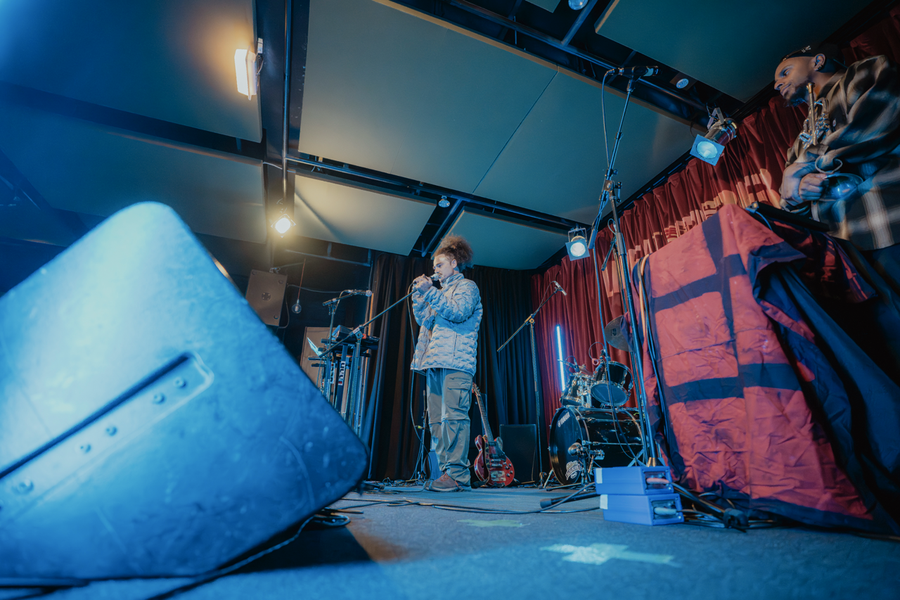 DRMNGNOW Live at RRR 10