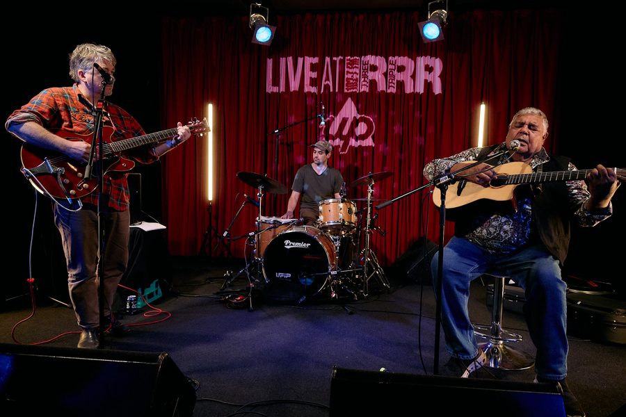 Roger Knox Live at RRR 7