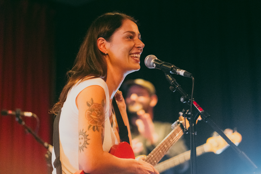 Grace Cummings Live at RRR 11