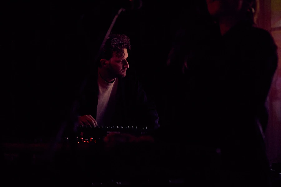 harvey-sutherland-live-at-rrr-09
