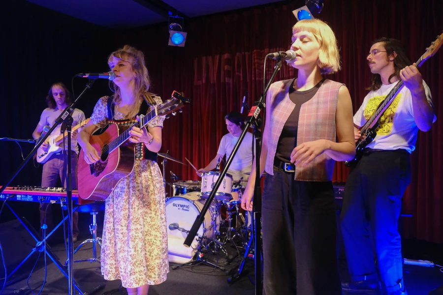 Leah Senior Live at RRR 1