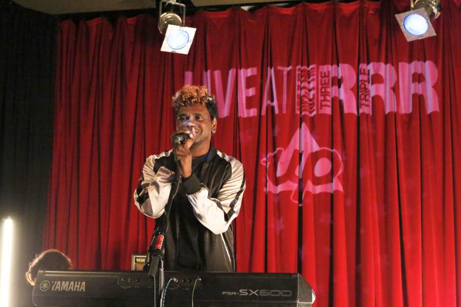 Drifting Clouds Live at RRR 09