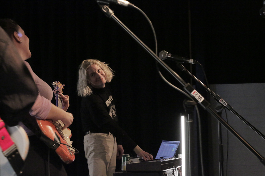 Emma Russack Live at RRR 4