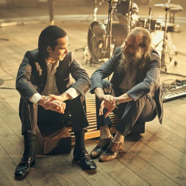 Warren Ellis Publicity Image 2022