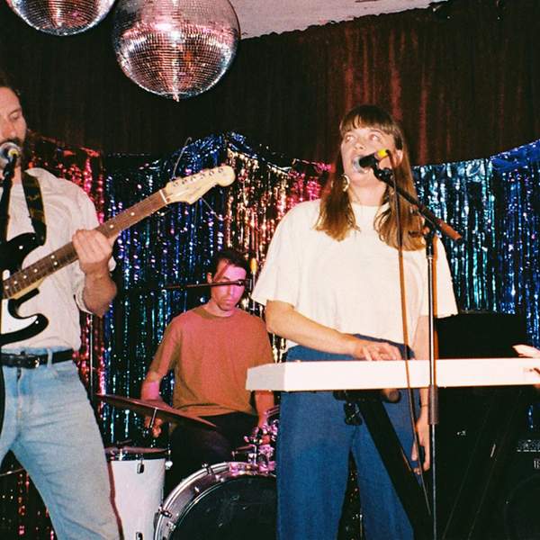 Eggy Band