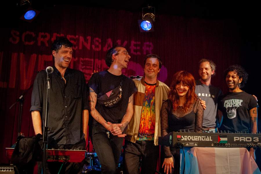 screensaver Live at RRR 10