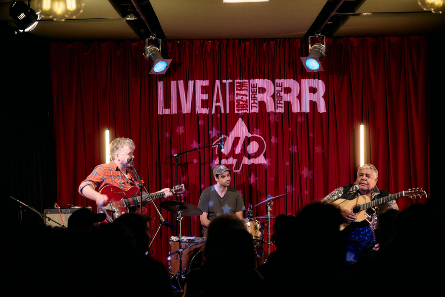 Roger Knox Live at RRR 9